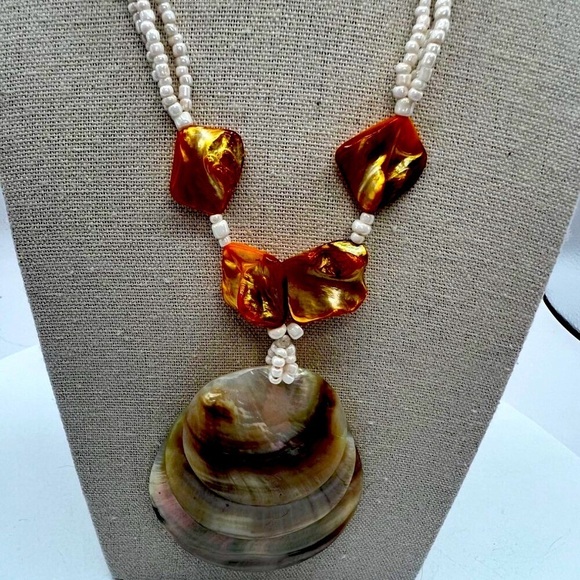 Handcrafted Shell Pendant Necklace With White Beads   A42 - Picture 1 of 7
